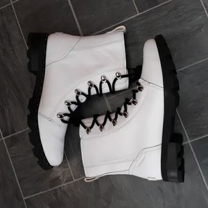 FINAL SALE PRICE!! Sorel Lennox lace boot sz 11 waterproof leather NIB